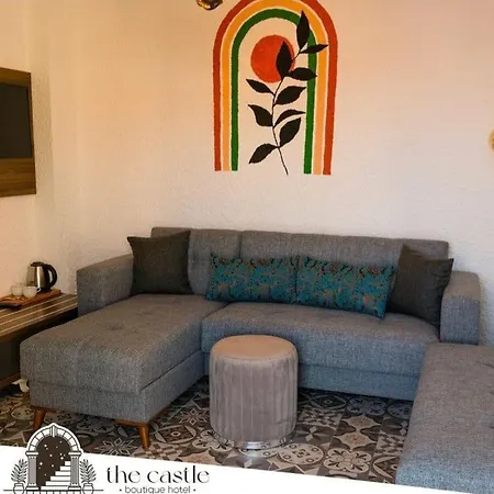 The Castle Butik Sigacik Homestay szállás
