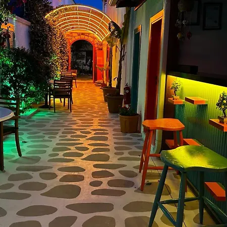 The Castle Butik Sigacik Homestay